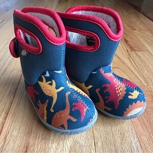 BOGS baby rain boots size 4